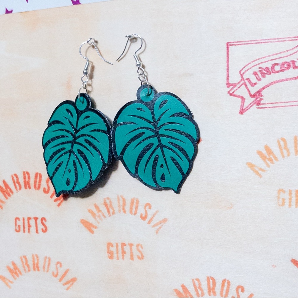 Tropical Green Leaf Earrings in Lightweight Design